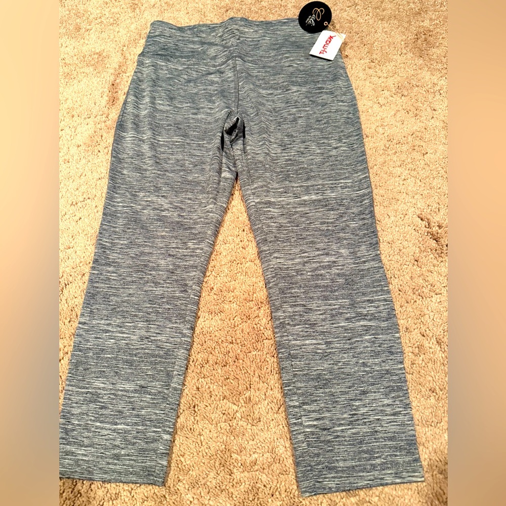 Cali Active Crop Leggings NWT